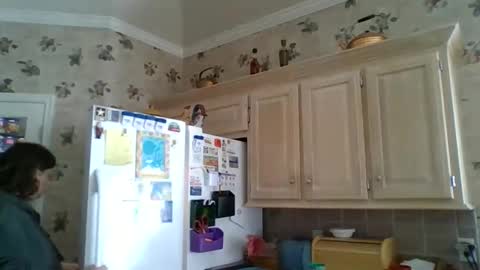 ally12334 online show from December 2, 2025, 5:52 pm