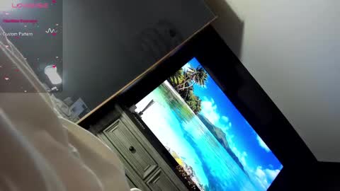 AllyPinkLips online show from January 18, 2025, 1:52 am