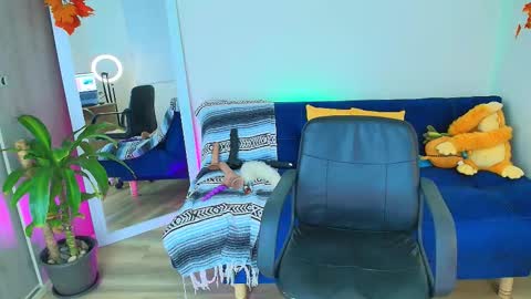 Ally  help me reach 100 satisfaid online show from September 24, 2025, 9:40 pm