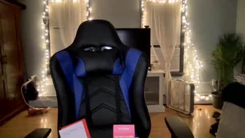 allyanalangel online show from February 15, 2025, 6:02 am