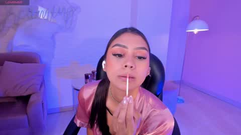 Snapshot of allyjensen chatting on February 12, 2025, 12:44 pm Alisson online show from February 12, 2025, 12:44 pm