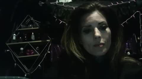 Snapshot of allymoon1369 chatting on May 20, 2026, 11:27 am allymoon1369 online show from May 20, 2026, 11:27 am