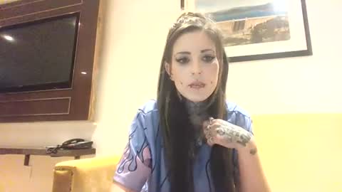 Snapshot of allymoon1369 chatting on May 25, 2026, 10:05 pm allymoon1369 online show from May 25, 2026, 10:05 pm