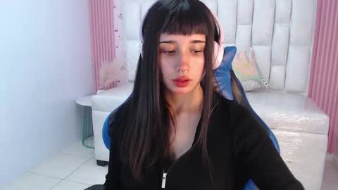 Allysa  online show from September 13, 2025, 3:28 am