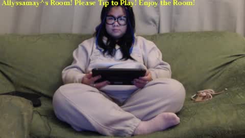 Snapshot of allyssamay chatting on December 31, 2024, 3:01 am Allyssamay online show from December 31, 2024, 3:01 am