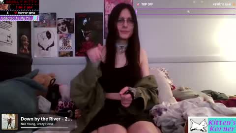 Snapshot of allyv527 chatting on October 25, 2025, 3:58 am Ally online show from October 25, 2025, 3:58 am