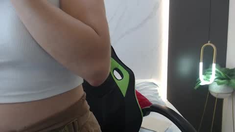 ALMA FENIX  online show from January 17, 2025, 12:10 pm