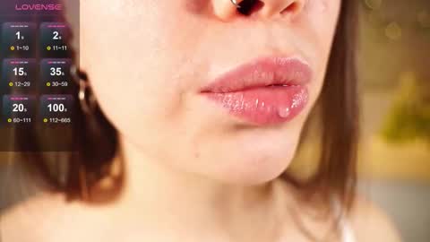 Alma online show from October 11, 2025, 6:28 pm