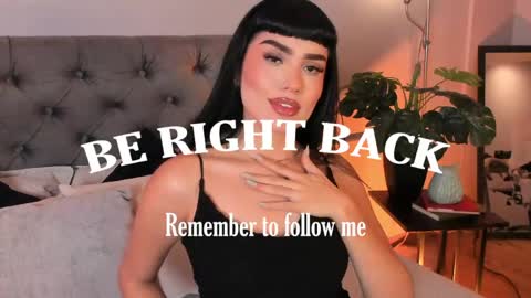 Mia online show from May 19, 2026, 1:06 pm