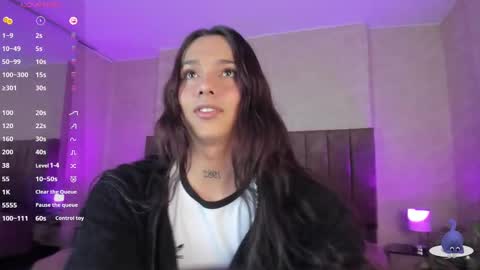Snapshot of almazz_ chatting on September 17, 2025, 8:10 pm Santy online show from September 17, 2025, 8:10 pm