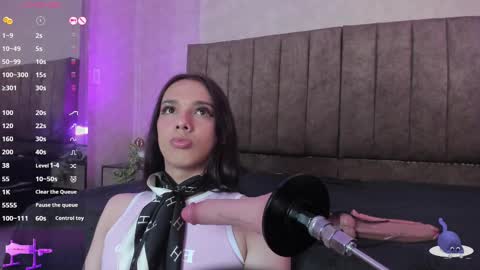 Snapshot of almazz_ chatting on September 19, 2025, 8:09 pm Santy online show from September 19, 2025, 8:09 pm