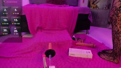 Snapshot of almazz_ chatting on September 22, 2025, 3:25 pm Santy online show from September 22, 2025, 3:25 pm