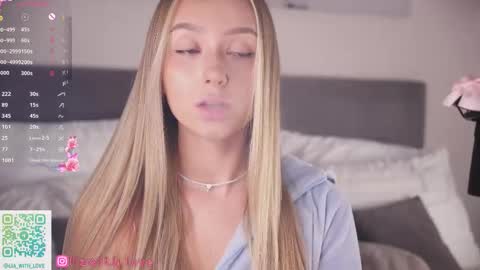 Lia online show from September 10, 2025, 3:28 am