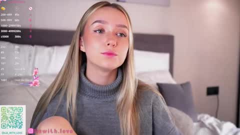 Lia online show from September 30, 2025, 1:21 am