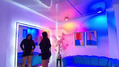 Alondra  online show from November 9, 2025, 3:49 am