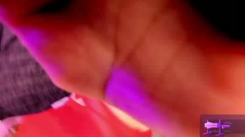 ALONDRAMILF online show from May 19, 2026, 3:13 am