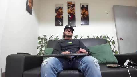 Snapshot of alpha_cash chatting on February 20, 2026, 4:31 am alpha_cash online show from February 20, 2026, 4:31 am