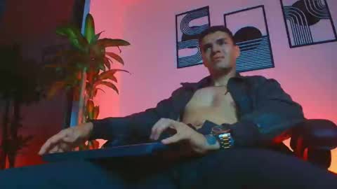 alpha_dominus_ online show from April 9, 2026, 6:19 am