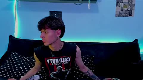 Dioniso online show from April 14, 2026, 11:11 pm