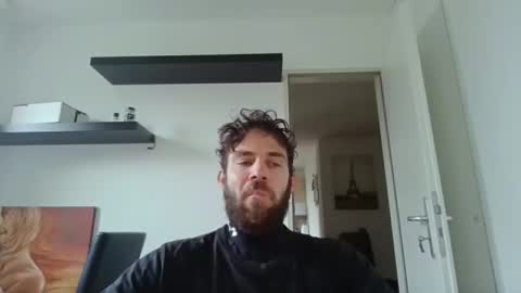 alphah_hunk online show from November 6, 2025, 11:44 am