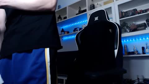 MasterTodd online show from November 19, 2025, 1:16 am