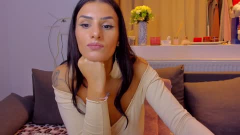 Snapshot of alphaqueenx chatting on November 25, 2025, 11:16 pm Michelle online show from November 25, 2025, 11:16 pm