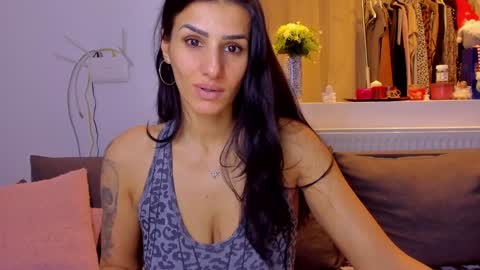 Snapshot of alphaqueenx chatting on February 22, 2026, 10:19 pm Michelle online show from February 22, 2026, 10:19 pm