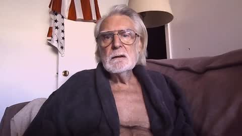 AlphaUniform online show from February 1, 2025, 2:13 pm