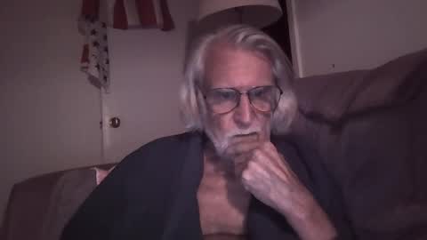 AlphaUniform online show from October 11, 2025, 4:12 am