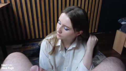 Snapshot of alpugh chatting on September 25, 2025, 6:44 pm Woland Alice Pugh online show from September 25, 2025, 6:44 pm