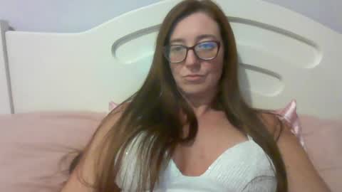 Altos Desejos online show from April 20, 2026, 12:35 am