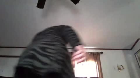 J online show from November 1, 2025, 5:48 pm