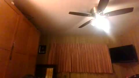 Snapshot of alwaysonthespot chatting on April 11, 2026, 10:41 am alwaysonthespot online show from April 11, 2026, 10:41 am