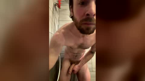 alx_xx online show from April 3, 2026, 12:14 pm