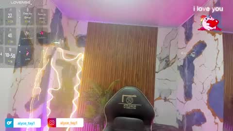 ALYCE  online show from April 23, 2026, 11:31 am