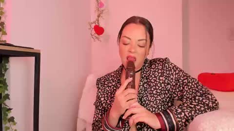 Snapshot of alyjonesoficiall_ chatting on February 15, 2025, 6:33 pm Aly Instg oficial alyjones Lush and Domi love toys are on online show from February 15, 2025, 6:33 pm