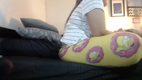 Snapshot of alynfoxx chatting on January 22, 2025, 3:20 am Alyn Maria online show from January 22, 2025, 3:20 am