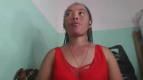 alypierette online show from April 12, 2026, 5:01 am