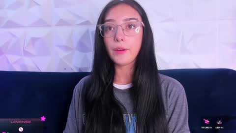 Snapshot of alys_molly chatting on February 3, 2025, 11:20 am sopie online show from February 3, 2025, 11:20 am