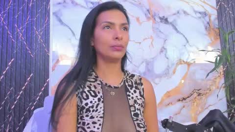 alyson__a online show from November 4, 2025, 12:04 pm