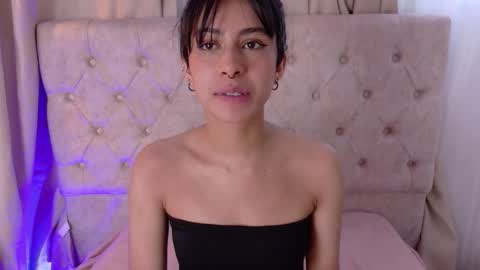 alyssa_joness online show from November 12, 2025, 1:55 pm