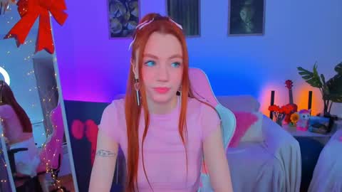 alyssa_smitt online show from February 6, 2025, 7:35 am