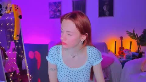alyssa_smitt online show from September 14, 2025, 11:59 pm