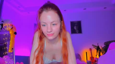 alyssa_smitt online show from October 13, 2025, 6:41 pm