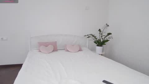 Alyx online show from October 1, 2025, 6:08 am