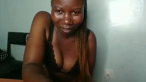am_creme_delight online show from April 18, 2026, 8:42 pm