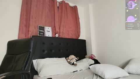 Isabella online show from January 27, 2025, 11:00 pm