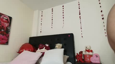 Isabella online show from February 20, 2025, 10:59 pm