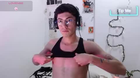 Amad Passer x guests   Independent model online show from February 13, 2025, 11:28 am