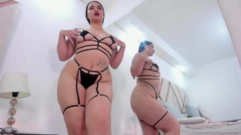 amaia_roush online show from March 28, 2026, 4:06 pm